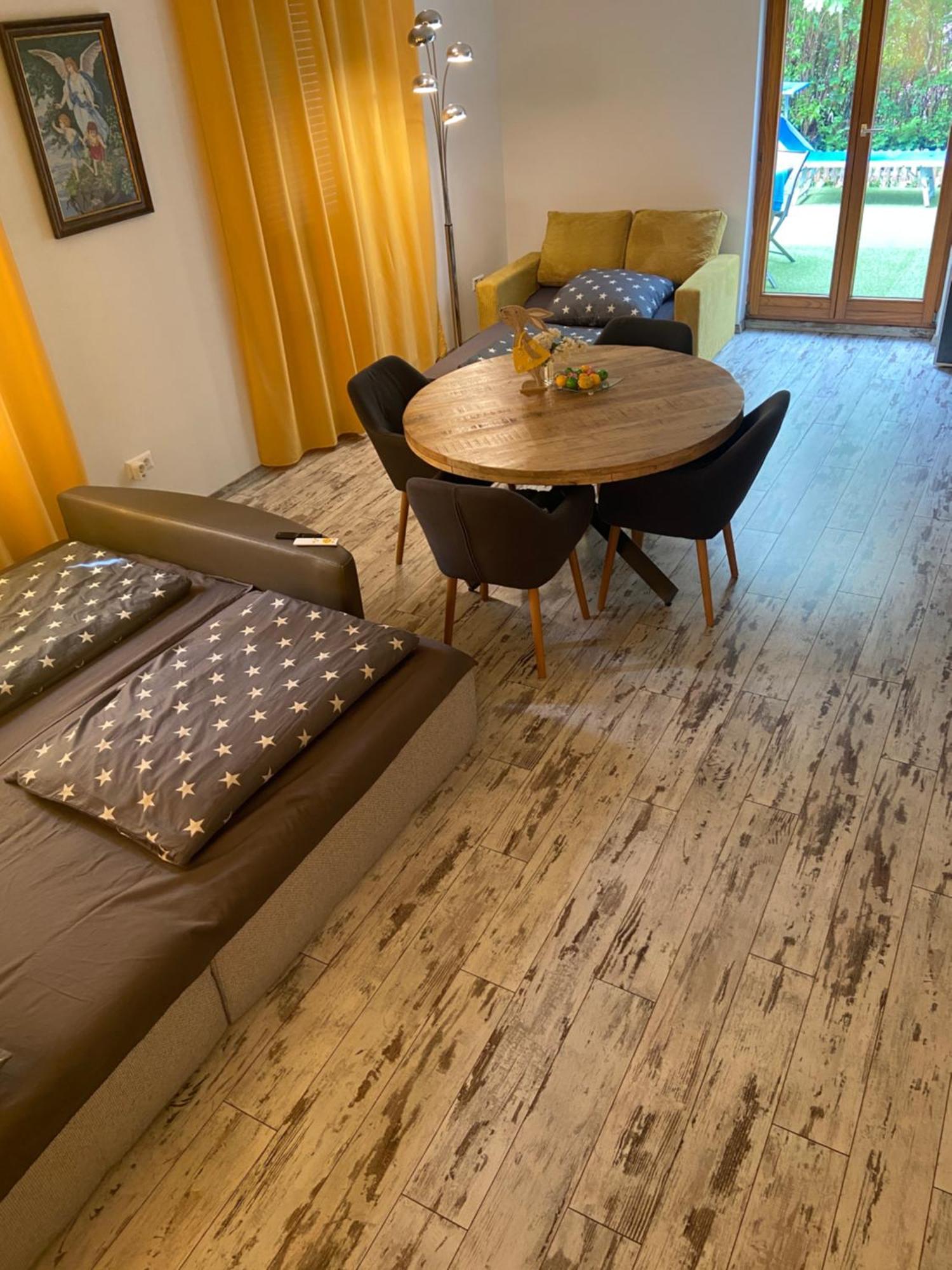 Zirndorf Sweet Home Exterior foto